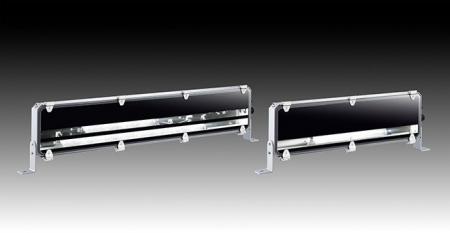 高次元の配光制御で、業界初(※)の広スパン配置と薄形(