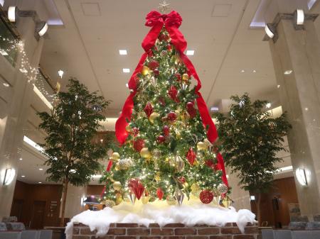 【ホテルグランヴィア岡山】ロビーがクリスマスモード