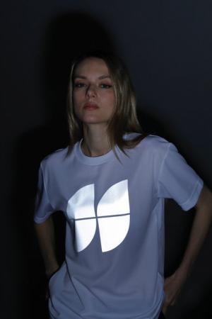 夜に光る、新しい選択肢。高機能リフレクターアパレル