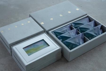 地中美術館のオリジナル商品「瀬戸内レモンケーキ」、