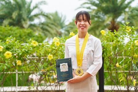 【ヒルトン沖縄北谷リゾート】料理飲料部 山城 彩夏（