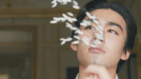 市川染五郎がパリのブシュロン本店を訪ね、ハイジュエ