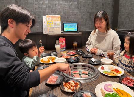 家族4人で焼肉食べ放題が5,445円？！国産牛カルビや国
