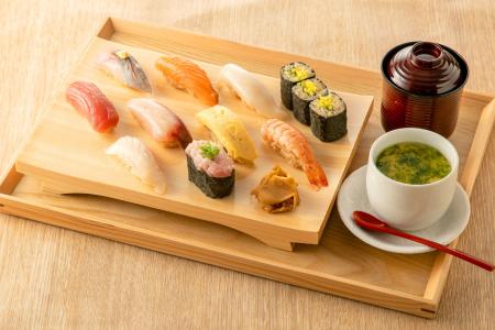 全席個室、こだわりのお寿司と豊富な肴でお酒を楽しむ