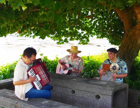 デビュー35周年を迎えた「BEGIN」のラジオ特別番組をF