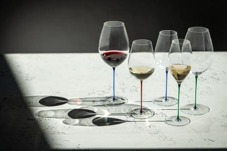 【ツヴィーゼル グラス】色彩豊かなステムで彩る：新