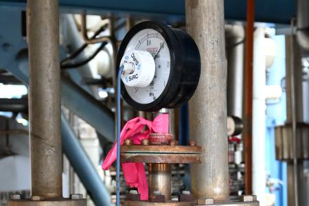 化学プラントの点検業務を年間約4,000時間削減。SIRC