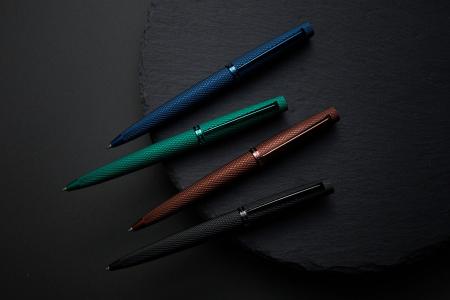 【新発売】万年筆の高級感を継承した「VIPER」のボー