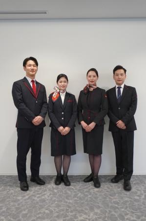 客室乗務員・空港スタッフがスニーカー着用を選べる運