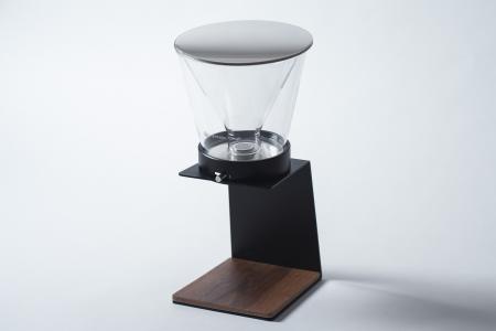 ハンドドリップの常識を、3分で変える。電気不要、“浸