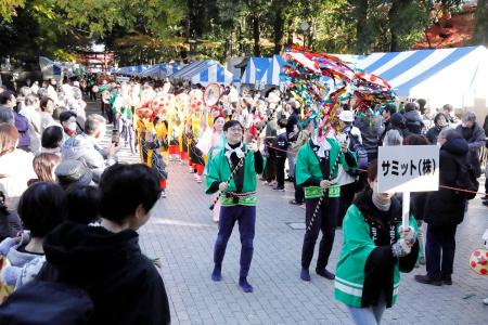 12/13（土）「第32回 大宮八幡宮杉並花笠祭り」を開催