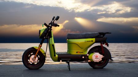 ムサシe-Axle搭載の2輪EVがインド・バンガロールで上
