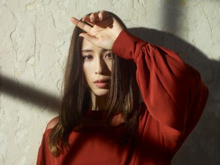 Uru、11月26日発売のシングル「プラットフォーム」よ Uru、11月26日発売のシングル「プラットフォーム」よ