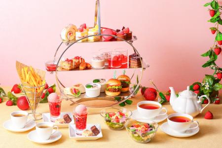 いちご×チョコレートでとろける冬到来！ホテル最上階