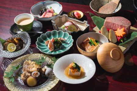 横浜市中区に【旬の日本料理×上質ワイン】珠玉のペア