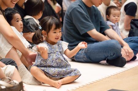泣いてもOK！騒いでも大丈夫。親子が響き合う「0歳か