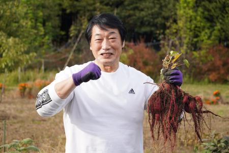 さつまいも博実行委員会と”さつまいも博応援隊長” 小