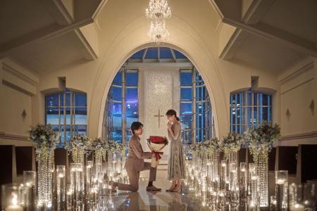 【横浜】夜景が美しいチャペルを“ふたり占め”して、ド