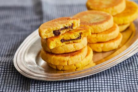 フライパンで気軽なおやつレシピ。「卵・小麦粉・乳製 フライパンで気軽なおやつレシピ。「卵・小麦粉・乳製