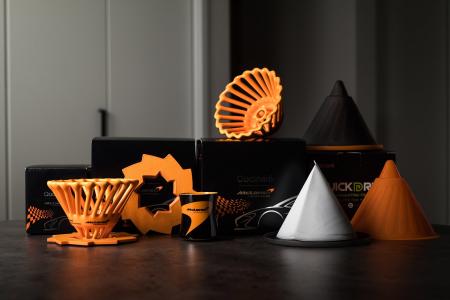 精度と速度。コーヒーを更なる高みへ|新たな抽出体験 精度と速度。コーヒーを更なる高みへ|新たな抽出体験