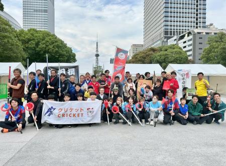 W杯優勝メンバーが指導!親子や教育関係者など約400人 W杯優勝メンバーが指導!親子や教育関係者など約400人