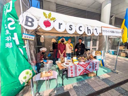 九州大学の学生団体「株式会社Borsch?」が九大祭で400 九州大学の学生団体「株式会社Borsch?」が九大祭で400