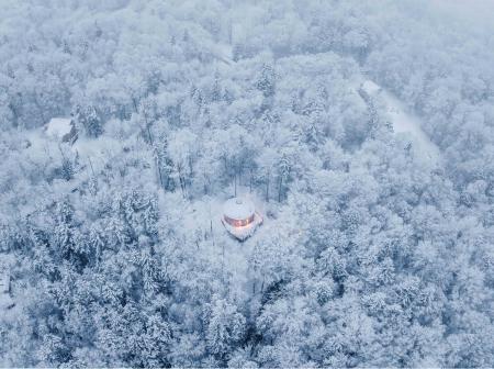 注目を集める新しい地域が、あなたの冬旅に彩を。Airb 注目を集める新しい地域が、あなたの冬旅に彩を。Airb