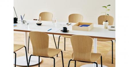 食事や語らいの所作に寄り添うカフェチェアー「Toss」 食事や語らいの所作に寄り添うカフェチェアー「Toss」