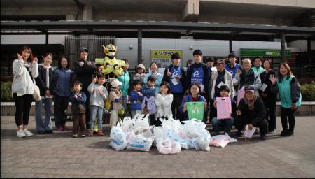 お散歩しながらごみ拾い「まち歩きdeごみ拾い」を開催 お散歩しながらごみ拾い「まち歩きdeごみ拾い」を開催