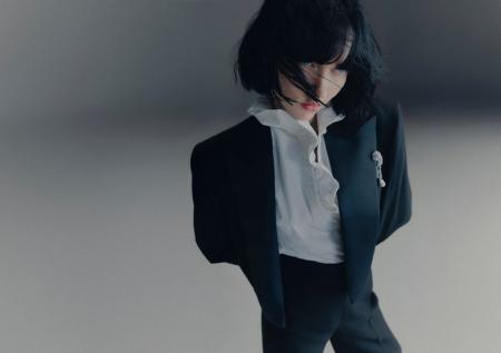 H&M Studioから、大胆な“ニュー・ロマンティック”の精