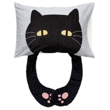 【ニトリ デコホーム】にゃんこの腕部分がアイマスク