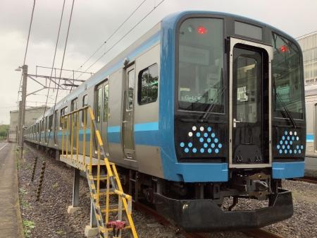 お客さまの車両への接近を検知するシステムを導入しま