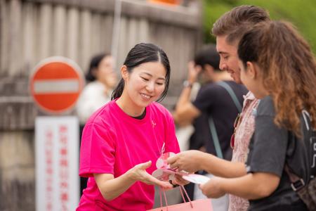 エスティ ローダー カンパニーズ ジャパン「乳がんの エスティ ローダー カンパニーズ ジャパン「乳がんの