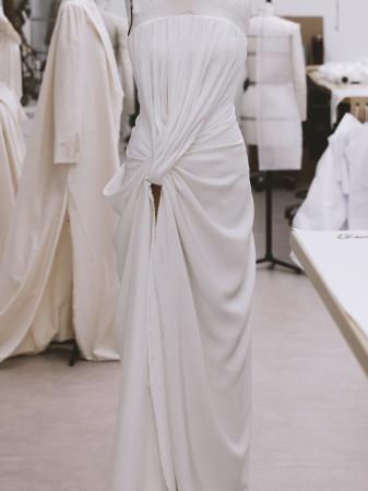 【Dior】ガバナーズ賞授賞式でジェニファー・ローレン