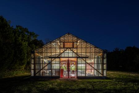 XENCE、建設時にカーボンネガティブを実現する「サー