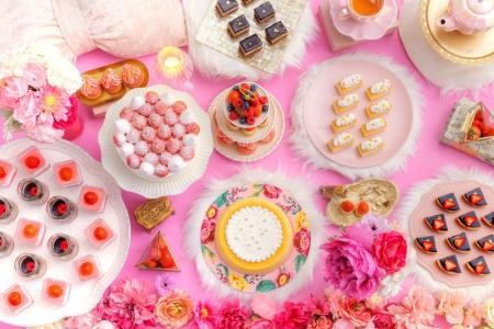 “いちごの日”（1/5）にスイーツビュッフェ”いちごのシ
