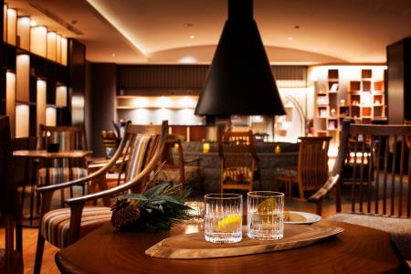 【札幌・定山渓温泉　章月グランドホテル】夜のラウン