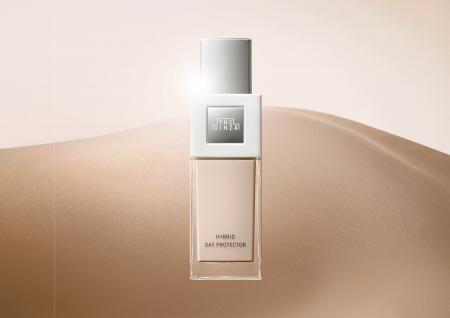 ザ・ギンザのプロテクターで、都市の過酷な環境から肌