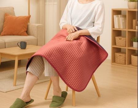 【早い者勝ち！】 撥水・軽量で多用途に使える「発熱