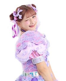 しなこちゃんが、テリーズ・チョコレートを初PR