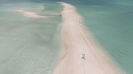 宮古ブルーに誓う、島の静けさと祈りのウェディングロ