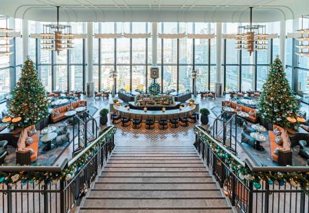 ウォルドーフ・アストリア大阪　輝きを纏う伝説の鳥が