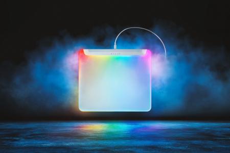 Razer、RGBフルイルミネーション バックライト搭載の