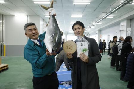 1本400万円を記録したこともある天然能登寒ぶり「煌」