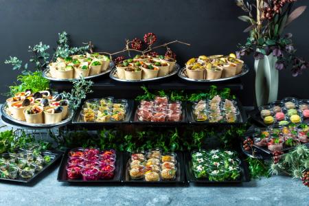 忘年会は“移動時間ゼロ分”の時代へ。法人注文が前年比 忘年会は“移動時間ゼロ分”の時代へ。法人注文が前年比