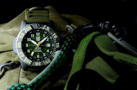 【独自素材CARBONOX(TM)+ケース採用】サバイバル冒険 【独自素材CARBONOX(TM)+ケース採用】サバイバル冒険