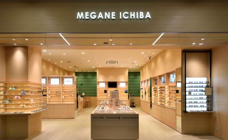 立ち寄りやすさ“と“似合うが見つかる体験“の両立を目