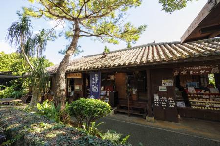 琉球和紙でつくる世界に一つの卒業証書～6年間の思い