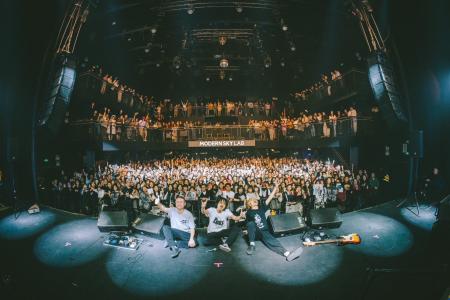 ロックバンド『DOES』初のアジアツアー 「独歩行脚～