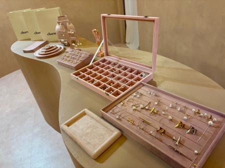 【トータルビューティーサロンcharme】韓国デザイナー